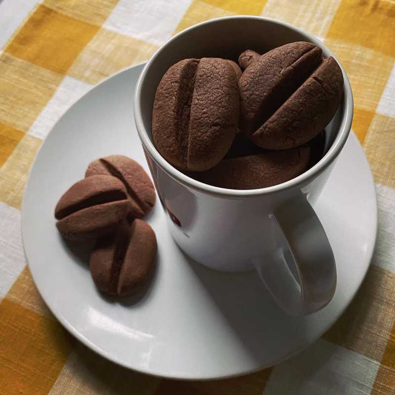 move over coffee cake. coffee cookies are cuter